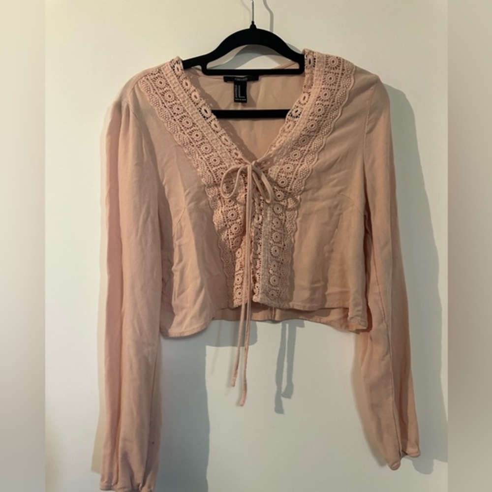 5/$25 Forever 21 Pink Crop Blouse M